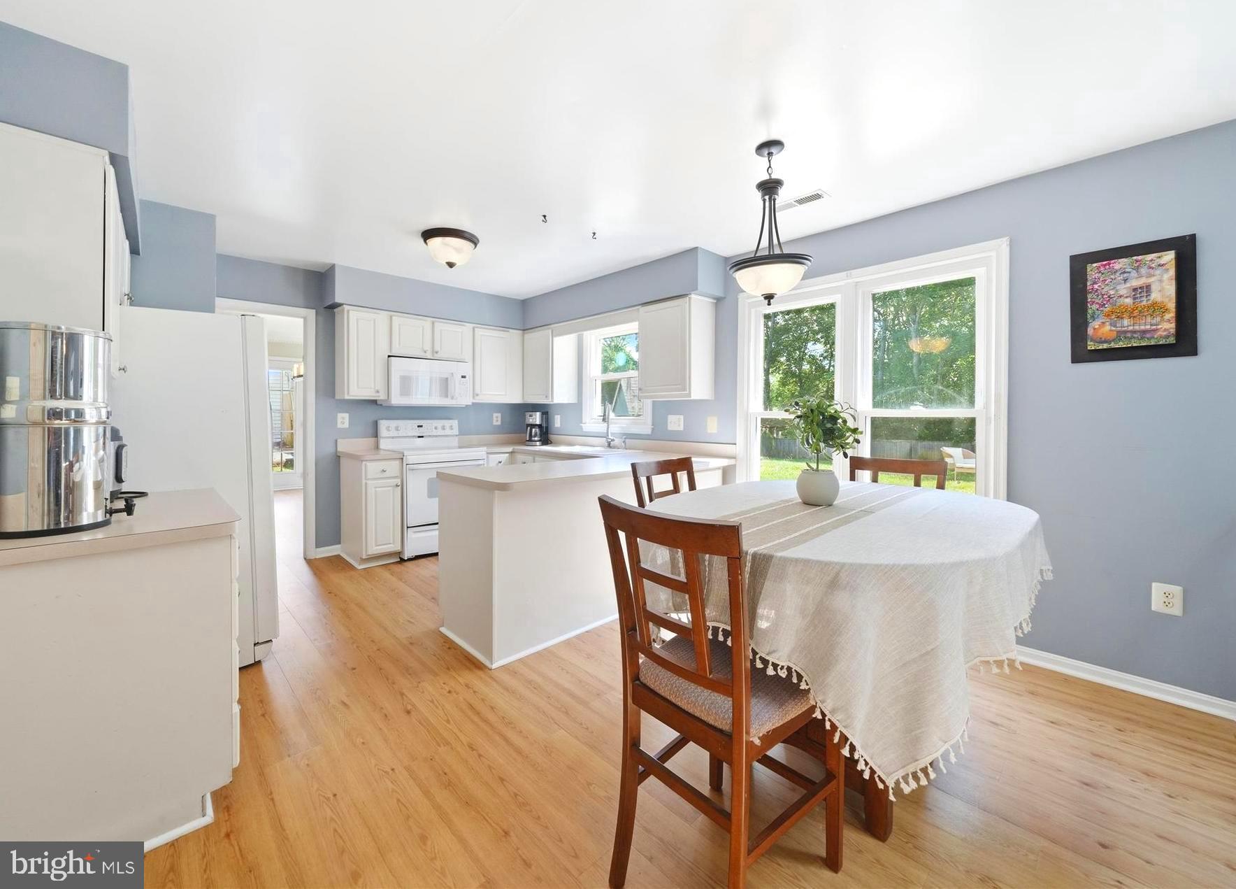 3504 Fox Ridge Road Waldorf, MD 20601 - Photo 6 of 20 Breakfast Area