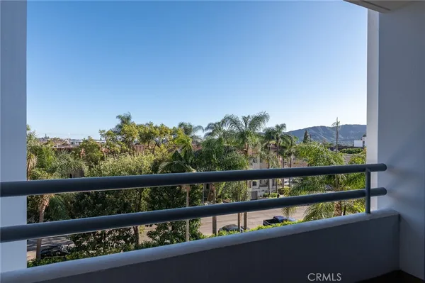 $6,500 | 345 Pioneer Drive, Unit 502, Glendale, CA 91203