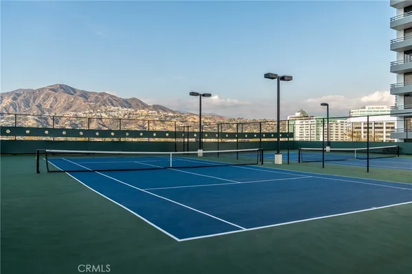 $6,500 | 345 Pioneer Drive, Unit 502, Glendale, CA 91203