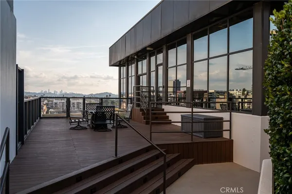 $6,500 | 345 Pioneer Drive, Unit 502, Glendale, CA 91203