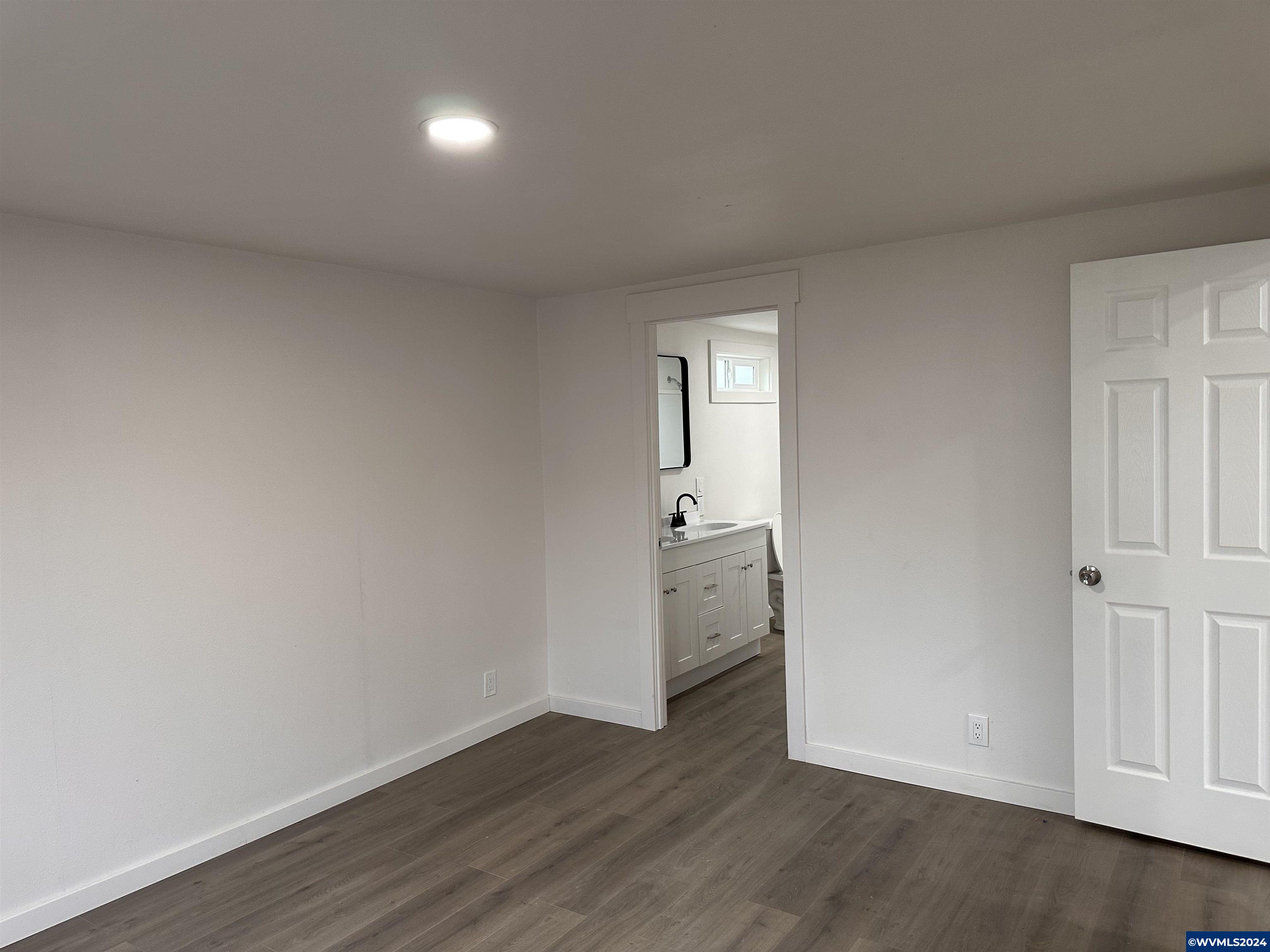 727 Talbot Road Southeast, Unit 8 Jefferson, OR 97352 - Photo 11 of 11 Gallery Image 11
