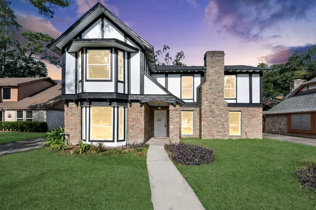 $2,400 | 616 South Rivershire Drive, Conroe, TX 77304