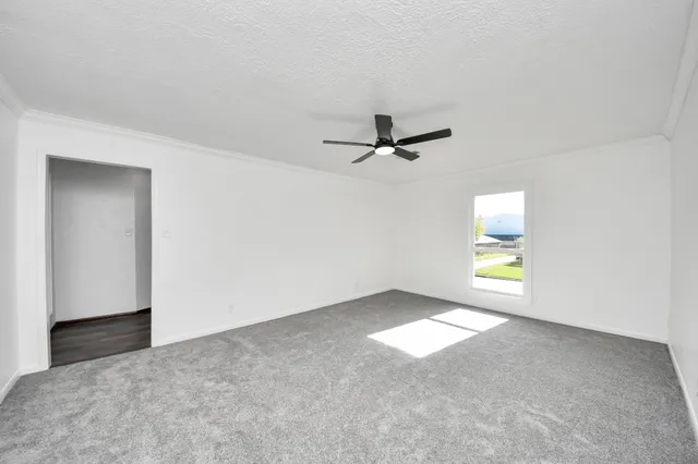 $2,400 | 616 South Rivershire Drive, Conroe, TX 77304