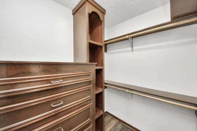 $2,400 | 616 South Rivershire Drive, Conroe, TX 77304