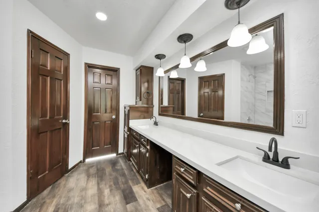 $2,400 | 616 South Rivershire Drive, Conroe, TX 77304