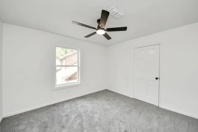 $2,400 | 616 South Rivershire Drive, Conroe, TX 77304