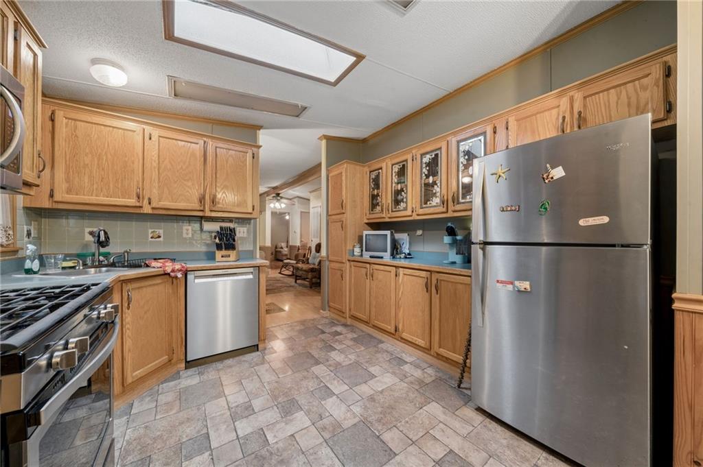 229 Birch Road Acme, PA 15610 - Photo 10 of 39 Gallery Image 10