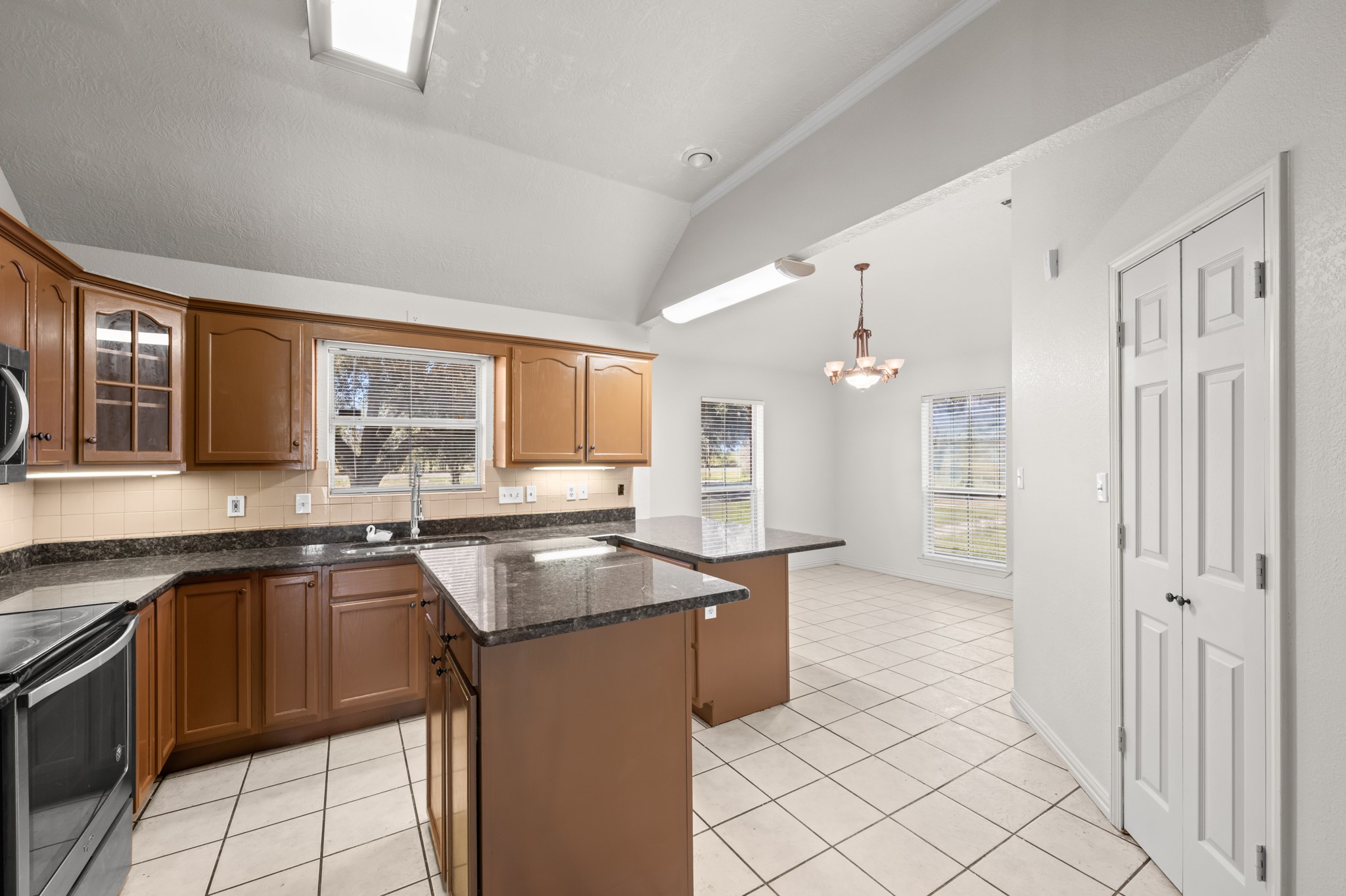 1539 Hillebrandt Road Beaumont, TX 77705 - Photo 19 of 50