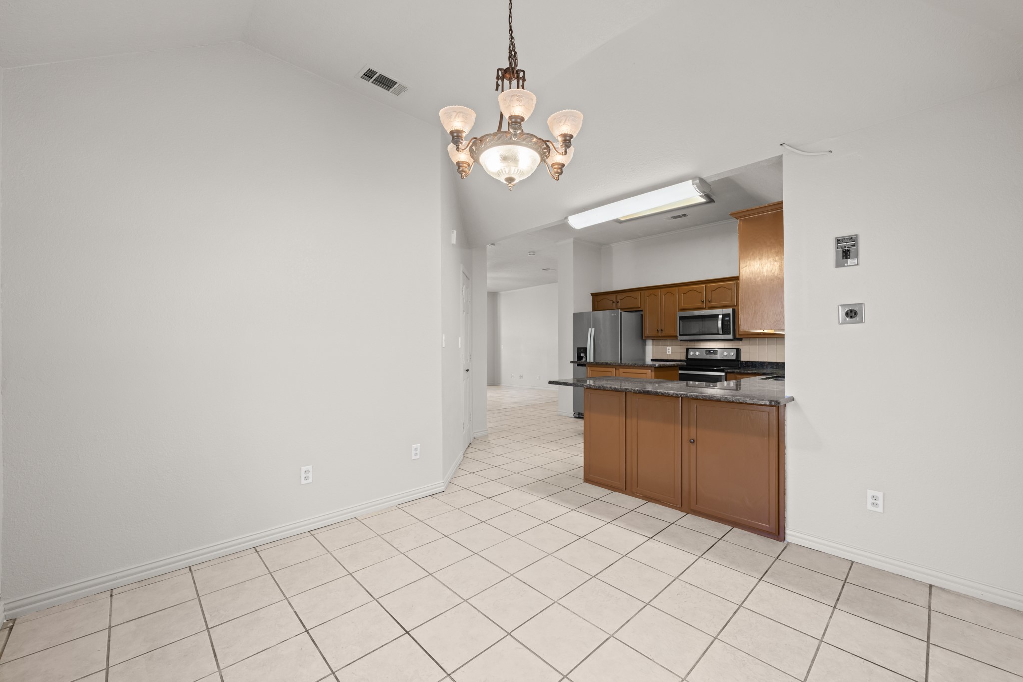 1539 Hillebrandt Road Beaumont, TX 77705 - Photo 22 of 50 Open Concept Dining / Kitchen View