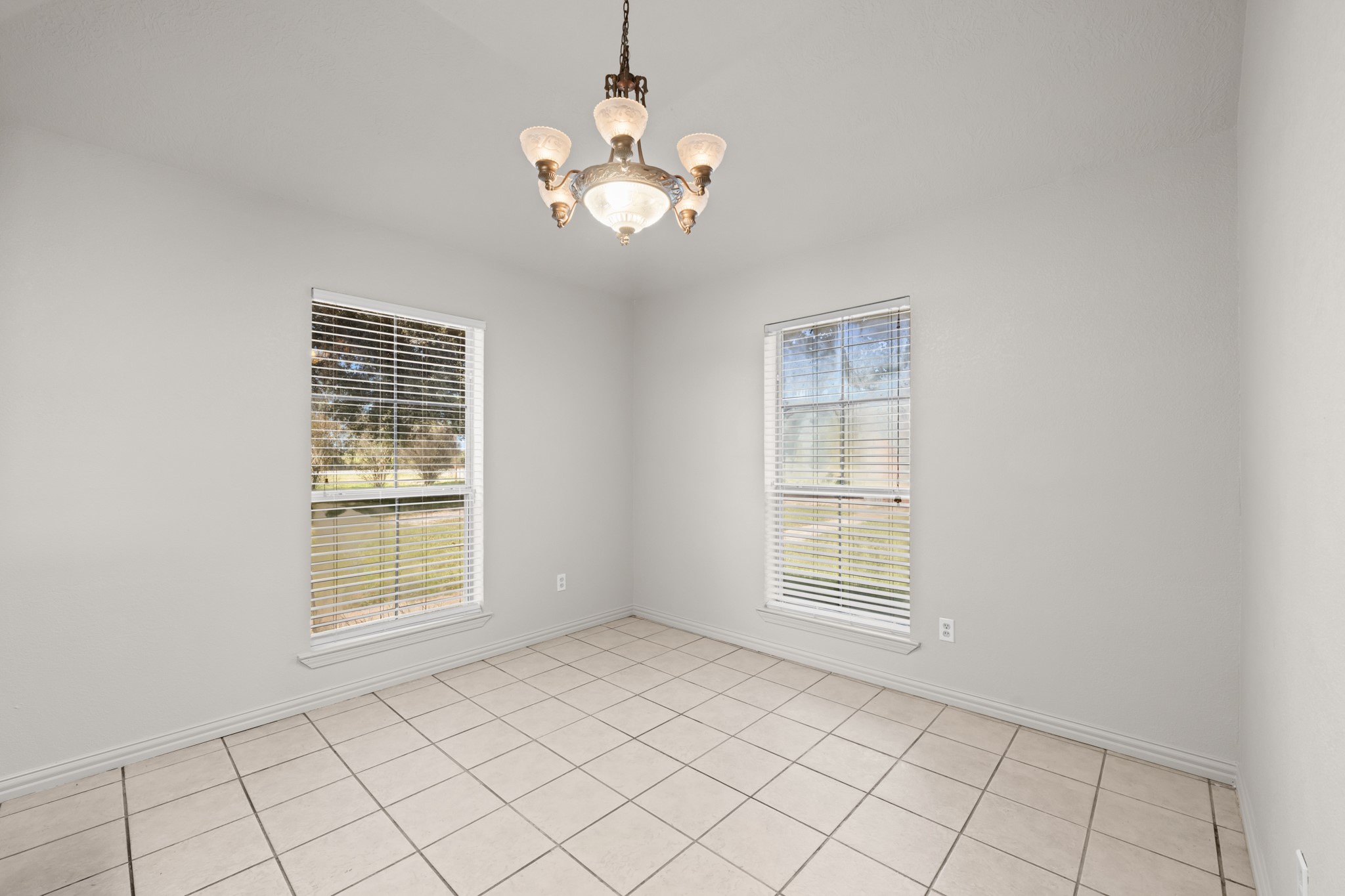 1539 Hillebrandt Road Beaumont, TX 77705 - Photo 23 of 50 Formal Dining Room
