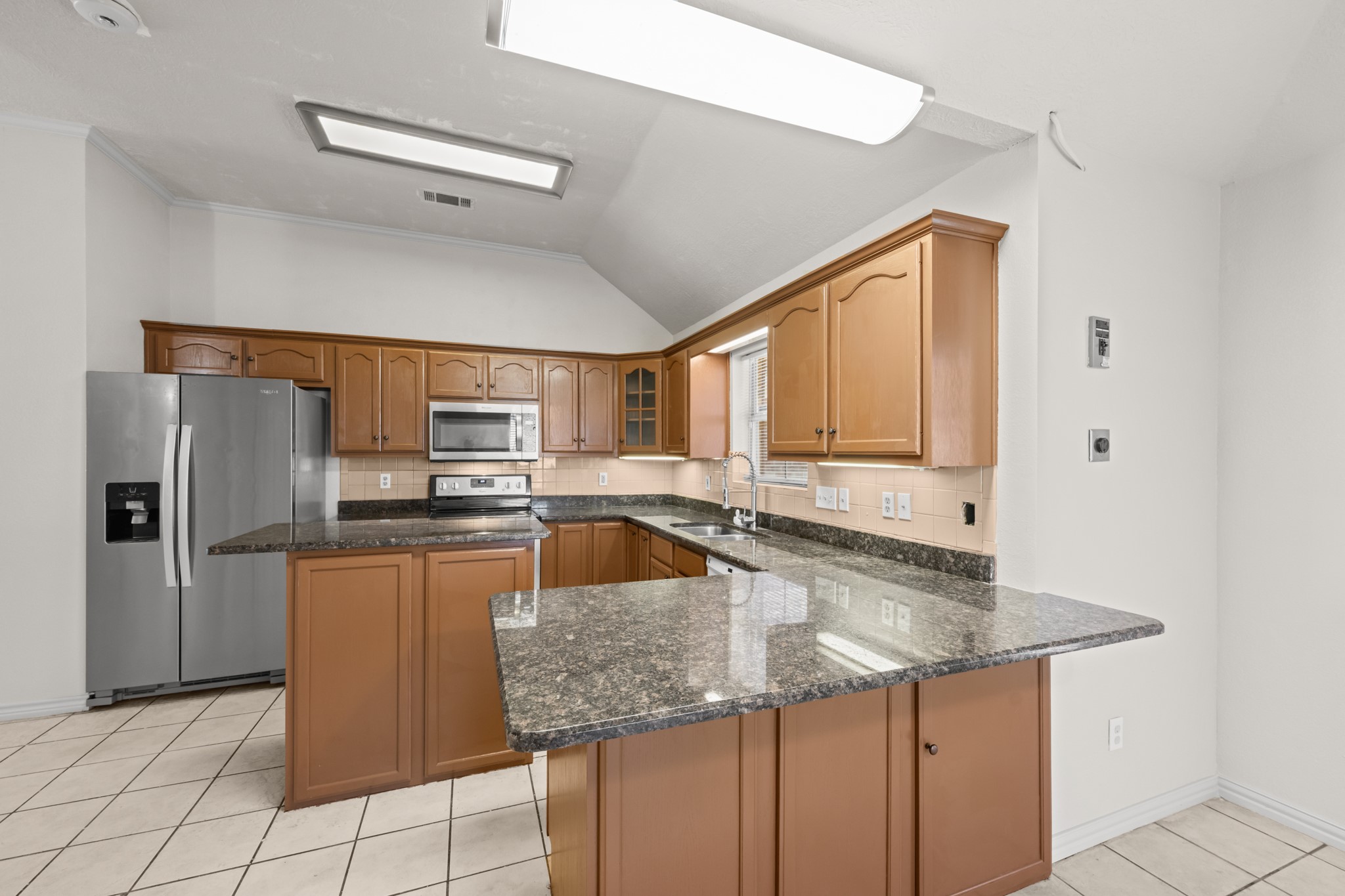 1539 Hillebrandt Road Beaumont, TX 77705 - Photo 3 of 50 Open Concept Kitchen