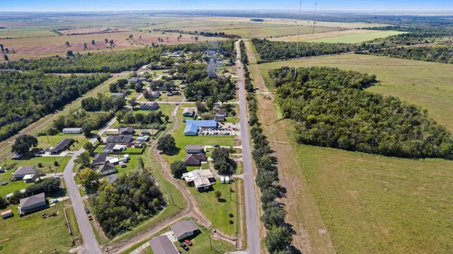 $325,000 | 1539 Hillebrandt Road, Beaumont, TX 77705