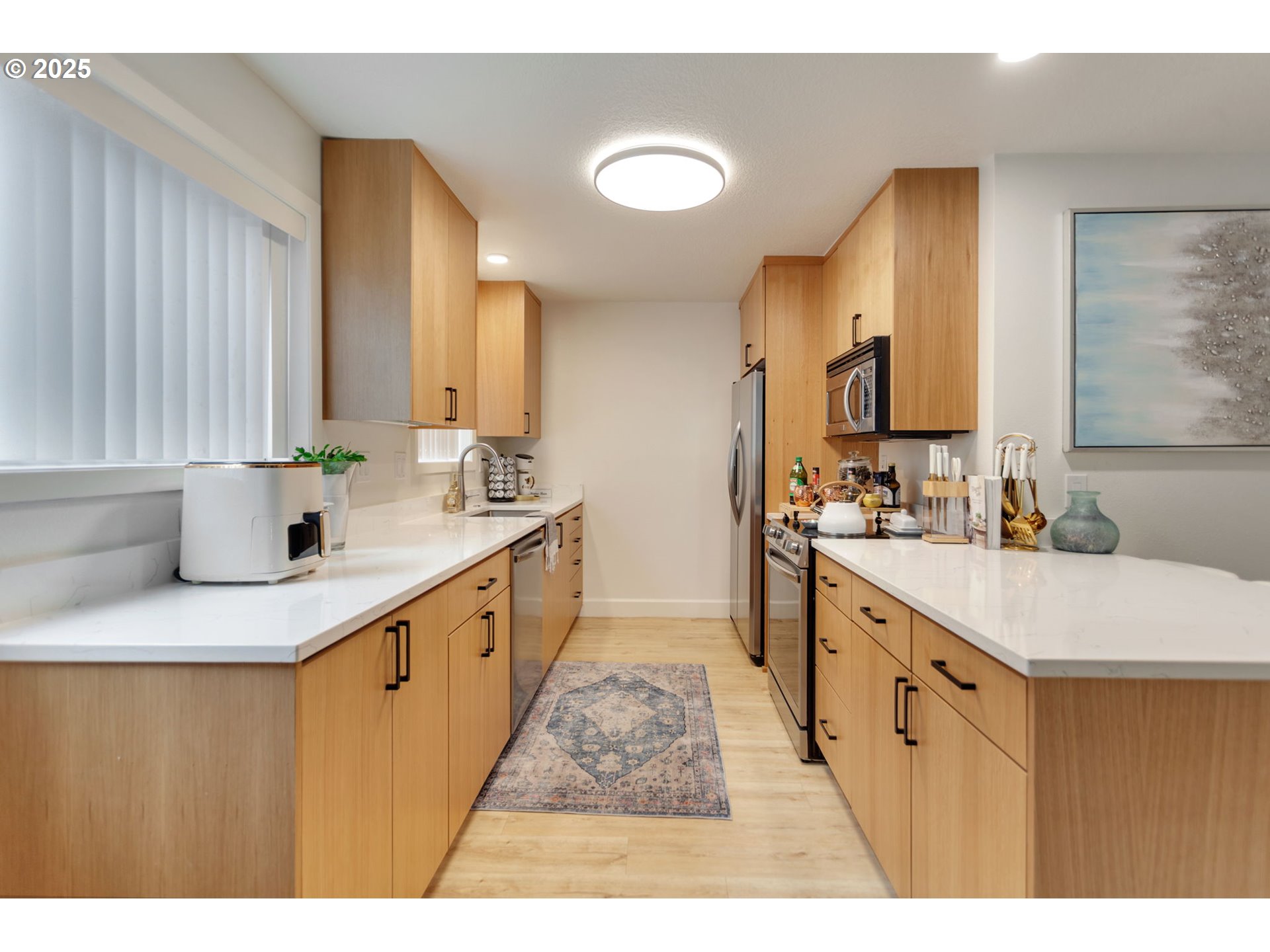 200 Southwest Burnham Road, Unit 200 Lake Oswego, OR 97034 - Photo 14 of 46