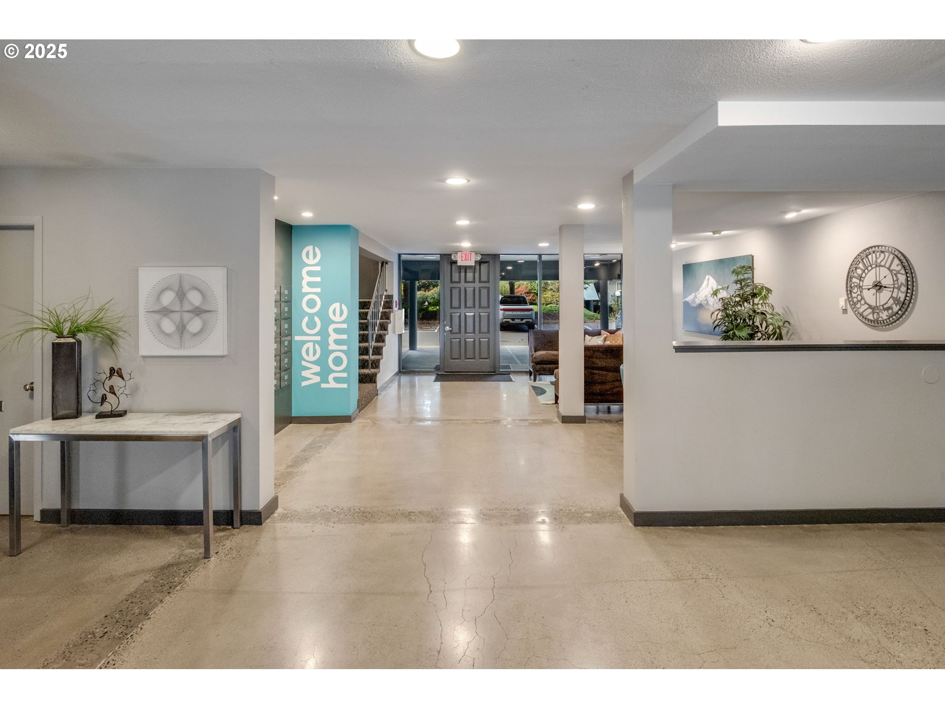 200 Southwest Burnham Road, Unit 200 Lake Oswego, OR 97034 - Photo 3 of 46