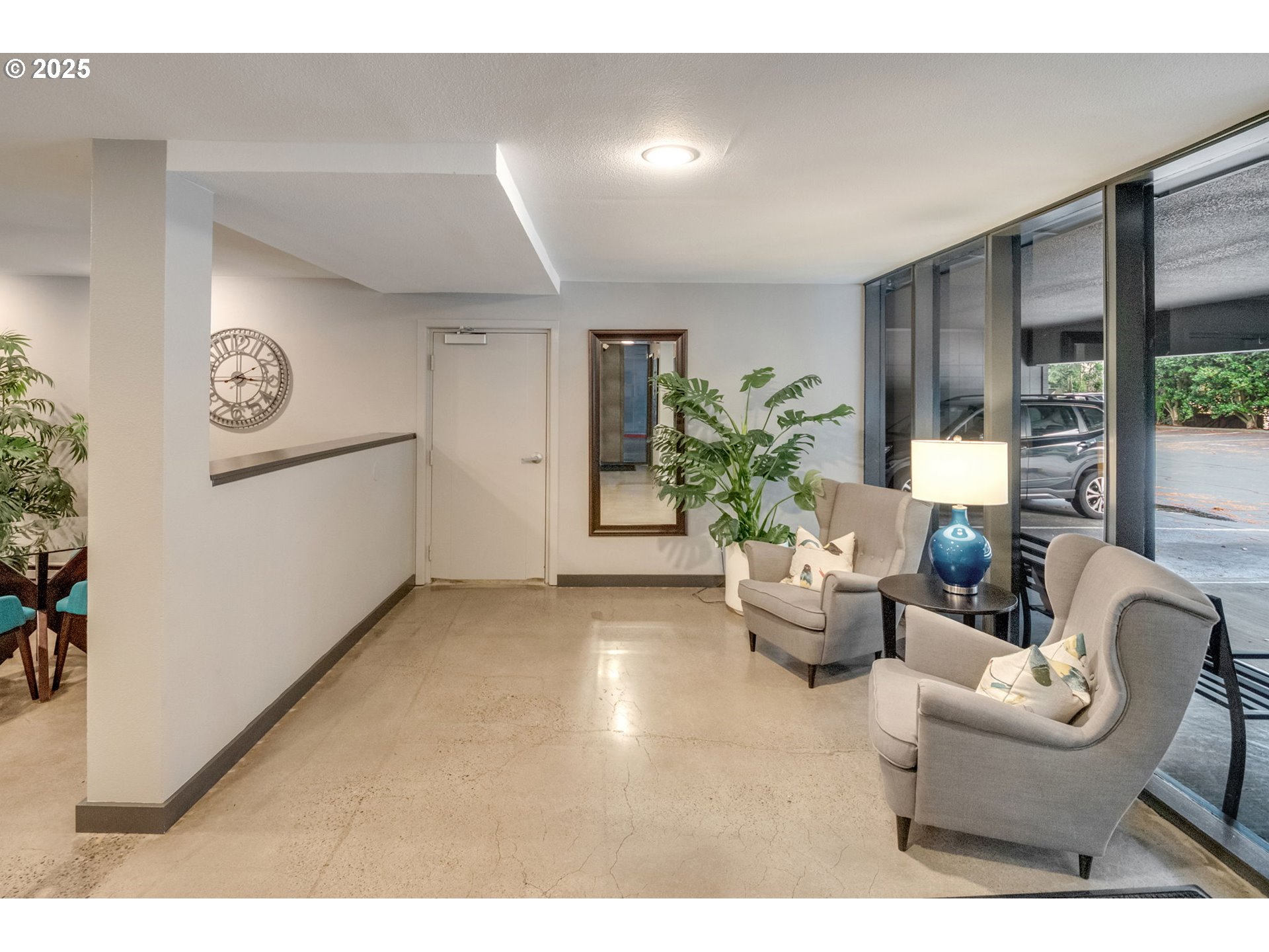 200 Southwest Burnham Road, Unit 200 Lake Oswego, OR 97034 - Photo 7 of 46