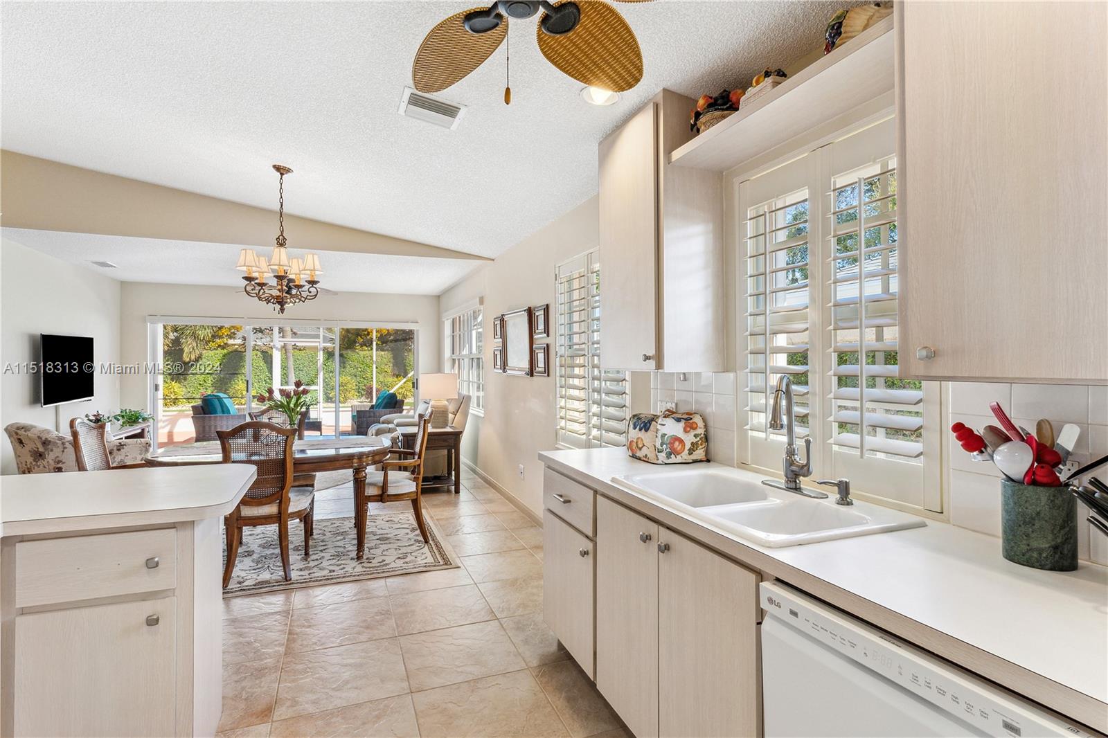 256 Brier Circle Jupiter, FL 33458 - Photo 16 of 50