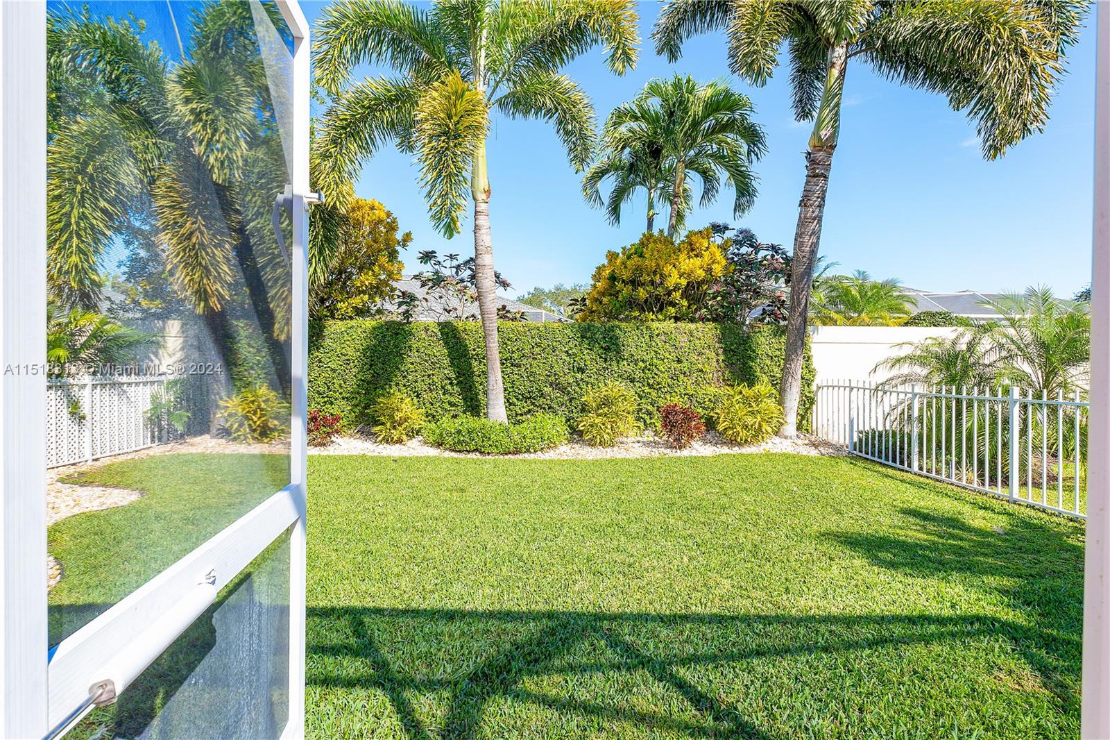 256 Brier Circle Jupiter, FL 33458 - Photo 33 of 50