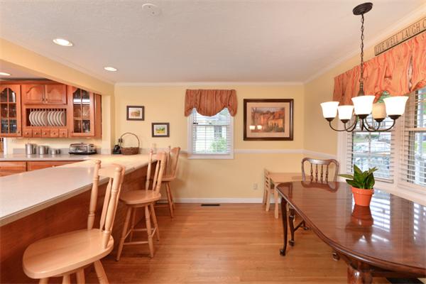 21 Sumner Road Weymouth, MA 02189 - Photo 3 of 26 Gallery Image 3