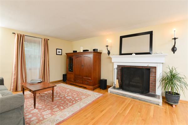 21 Sumner Road Weymouth, MA 02189 - Photo 10 of 26 Gallery Image 10