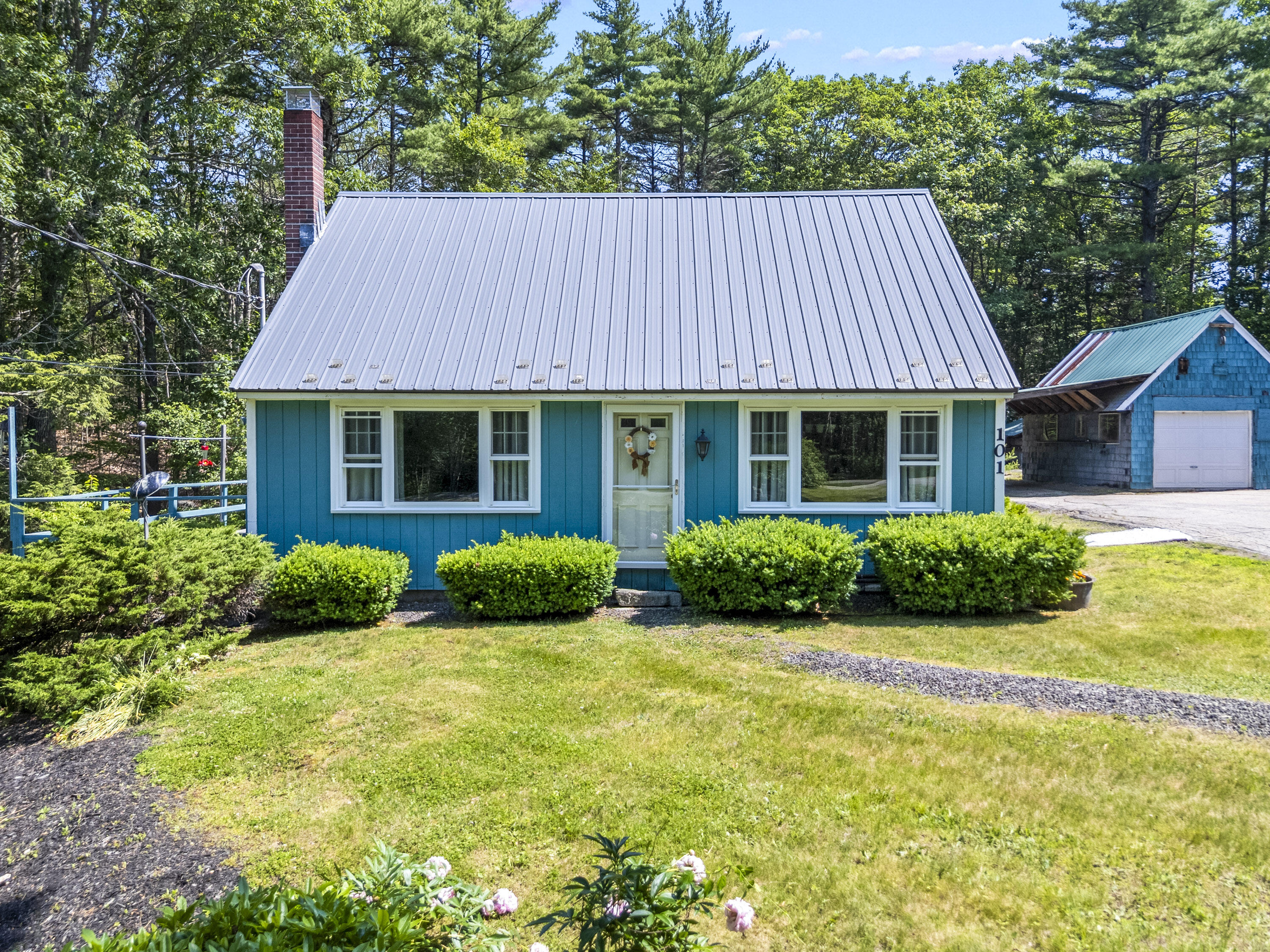 101 Mountain Road Cape Neddick, ME 03902 - Photo 3 of 44 101 Mountain Rd_104