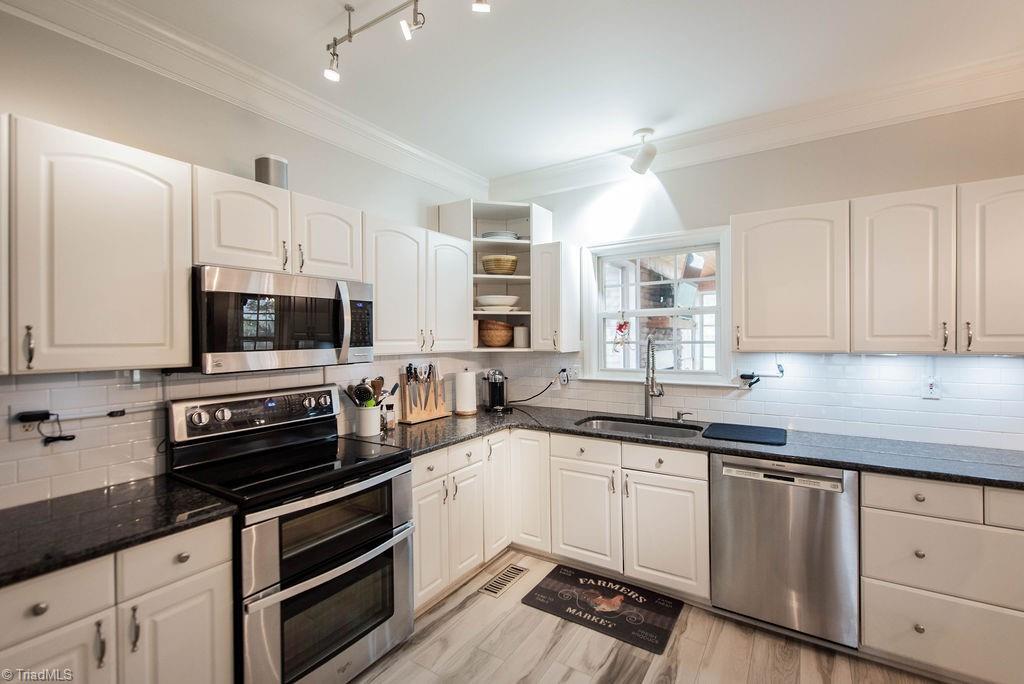6315 Rustinburg Road Clemmons, NC 27012 - Photo 8 of 48 Gallery Image 8