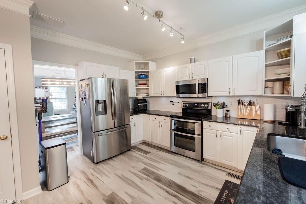 6315 Rustinburg Road Clemmons, NC 27012 - Photo 9 of 48 Gallery Image 9