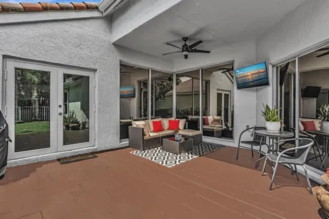 $750,000 | 6207 La Vida Terrace, Boca Raton, FL 33433