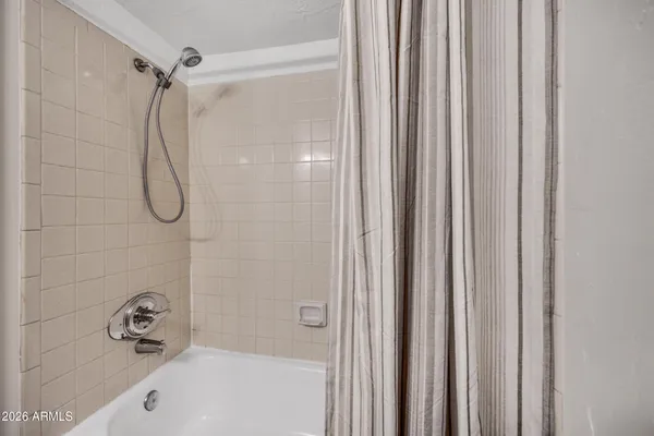 $250,000 | 2320 North 52nd Street, Unit 115, Phoenix, AZ 85008