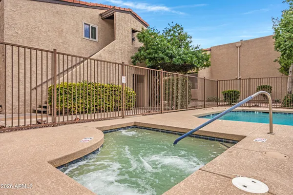 $250,000 | 2320 North 52nd Street, Unit 115, Phoenix, AZ 85008