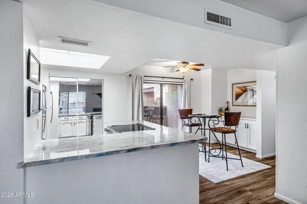 $250,000 | 2320 North 52nd Street, Unit 115, Phoenix, AZ 85008