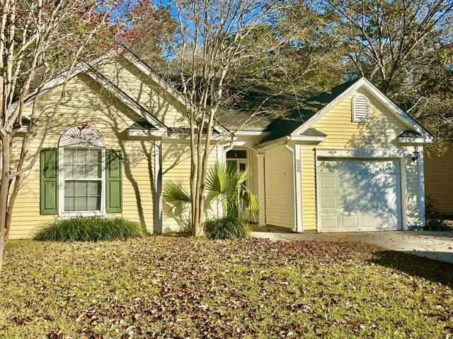 $2,200 | 524 Beverly Drive, Summerville, SC 29485