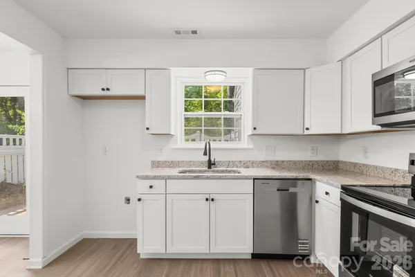 $249,900 | 8517 Castle Pine Court, Charlotte, NC 28226