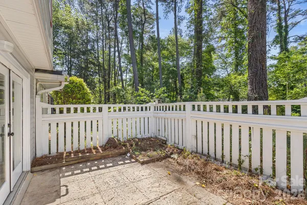 $249,900 | 8517 Castle Pine Court, Charlotte, NC 28226