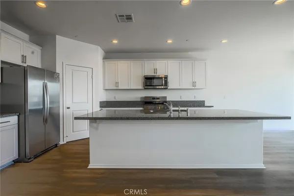 $3,900 | 4262 Empressa Circle, Lake Elsinore, CA 92530