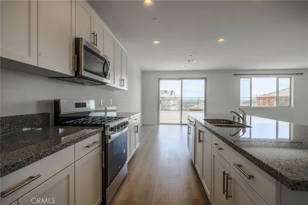 $3,900 | 4262 Empressa Circle, Lake Elsinore, CA 92530