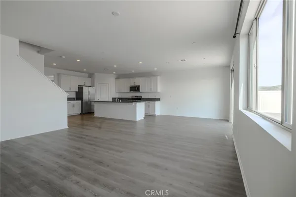 $3,900 | 4262 Empressa Circle, Lake Elsinore, CA 92530