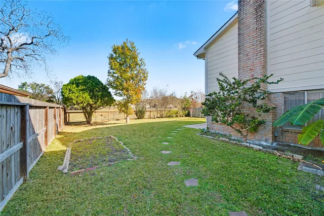 $2,300 | 3206 Sturbridge Lane, Sugar Land, TX 77479