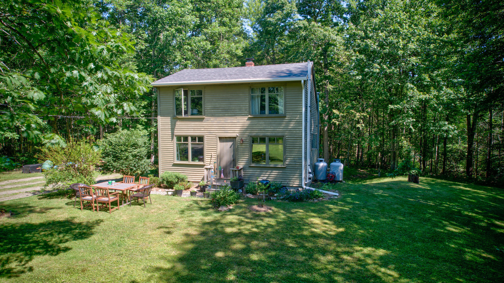 589 Barnestown Road Hope, ME 04847 - Photo 4 of 33 dji_fly_20240626_101348_381_171942775128