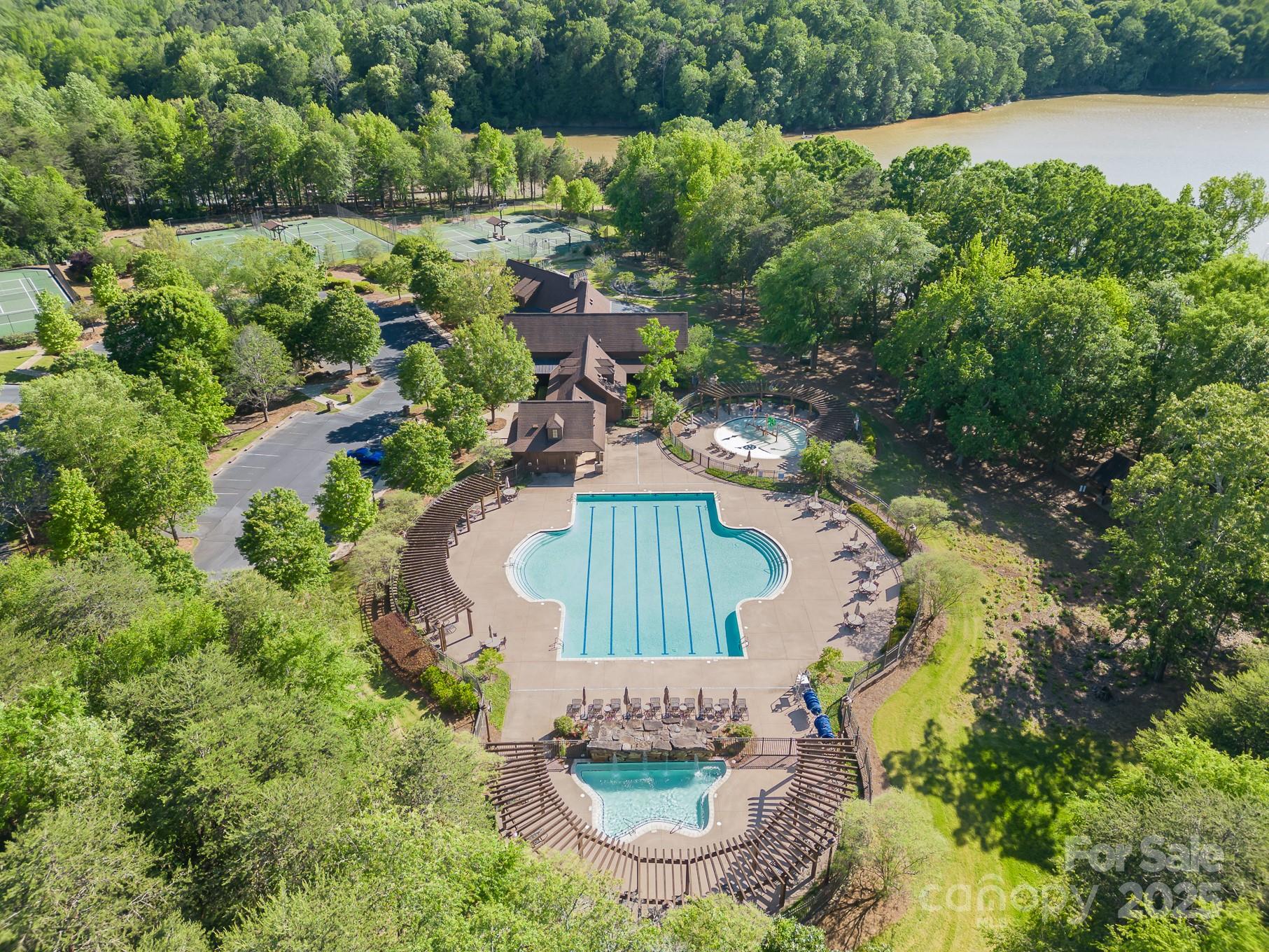 14229 Roe Buck Meadow Lane Charlotte, NC 28278 - Photo 22 of 27