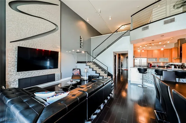 $899,000 | 11441 Allerton Park Drive, Unit 214, Las Vegas, NV 89135