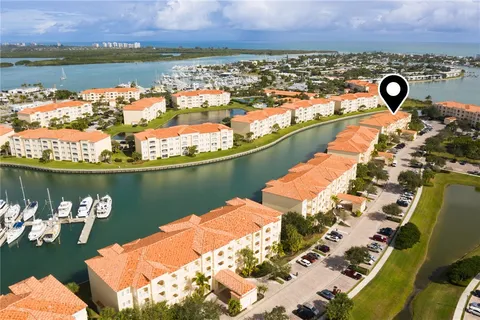 $392,000 | 19 Harbour Isle Drive West, Unit 305, Hutchinson Island, FL 34949