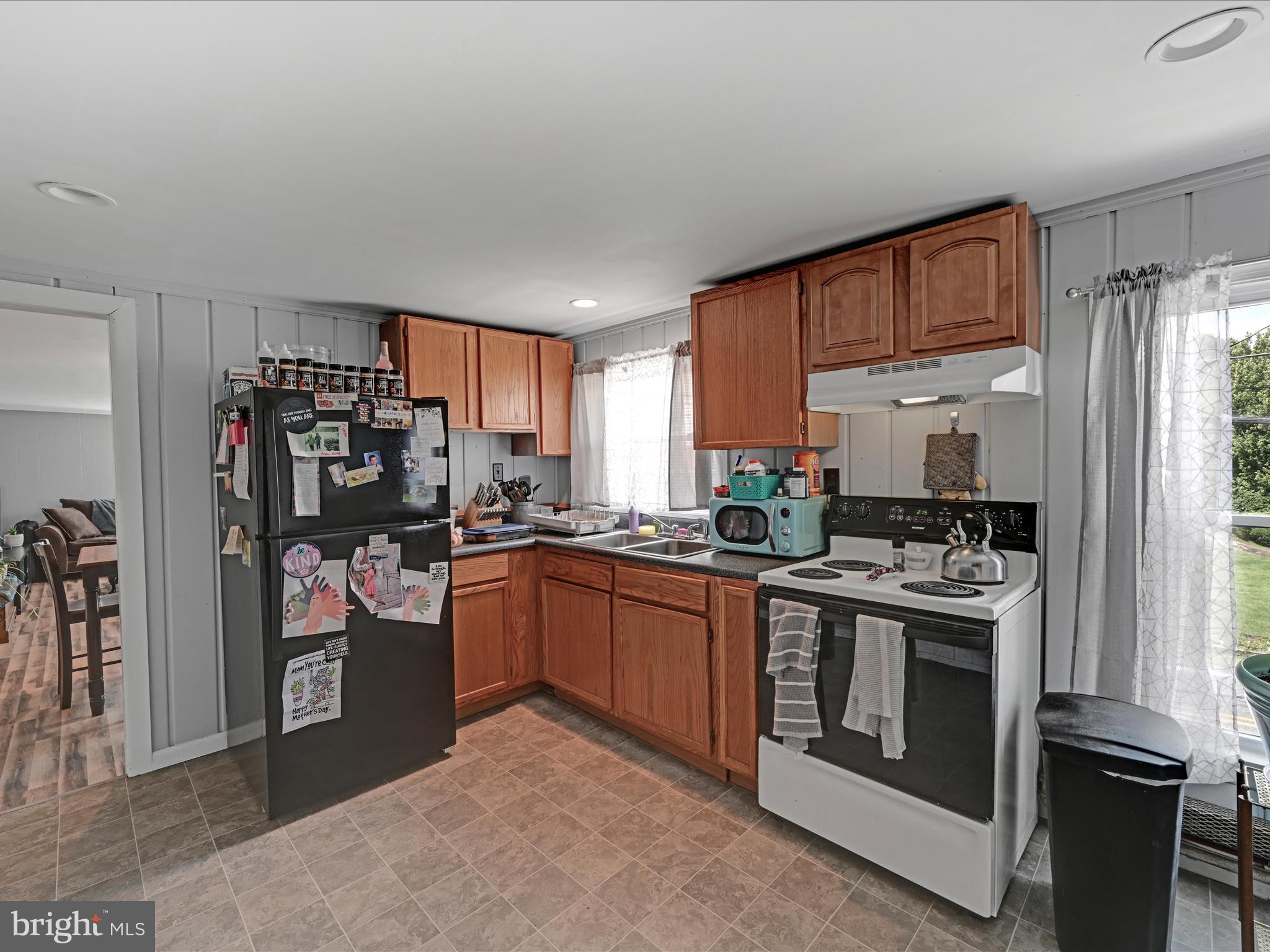 2002 Fair Road Schuylkill Haven, PA 17972 - Photo 23 of 43 Apartment 2 Kitchen