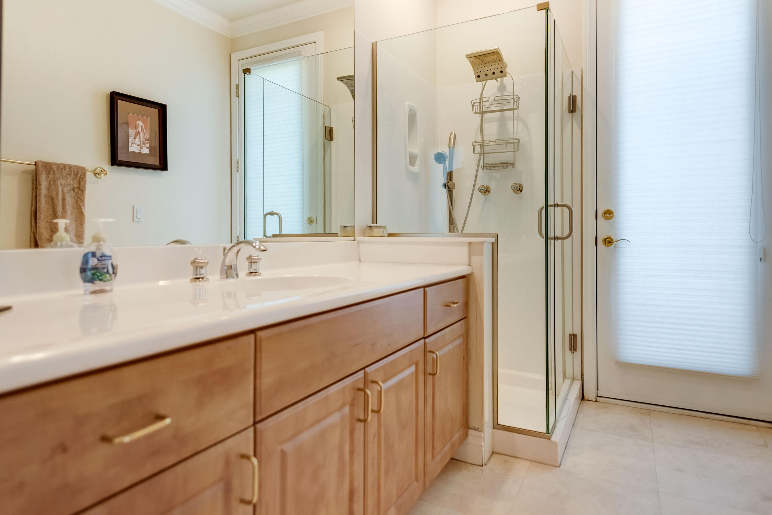 36 Killian Way Rancho Mirage, CA 92270 - Photo 12 of 44 En-Suite Bath off Office