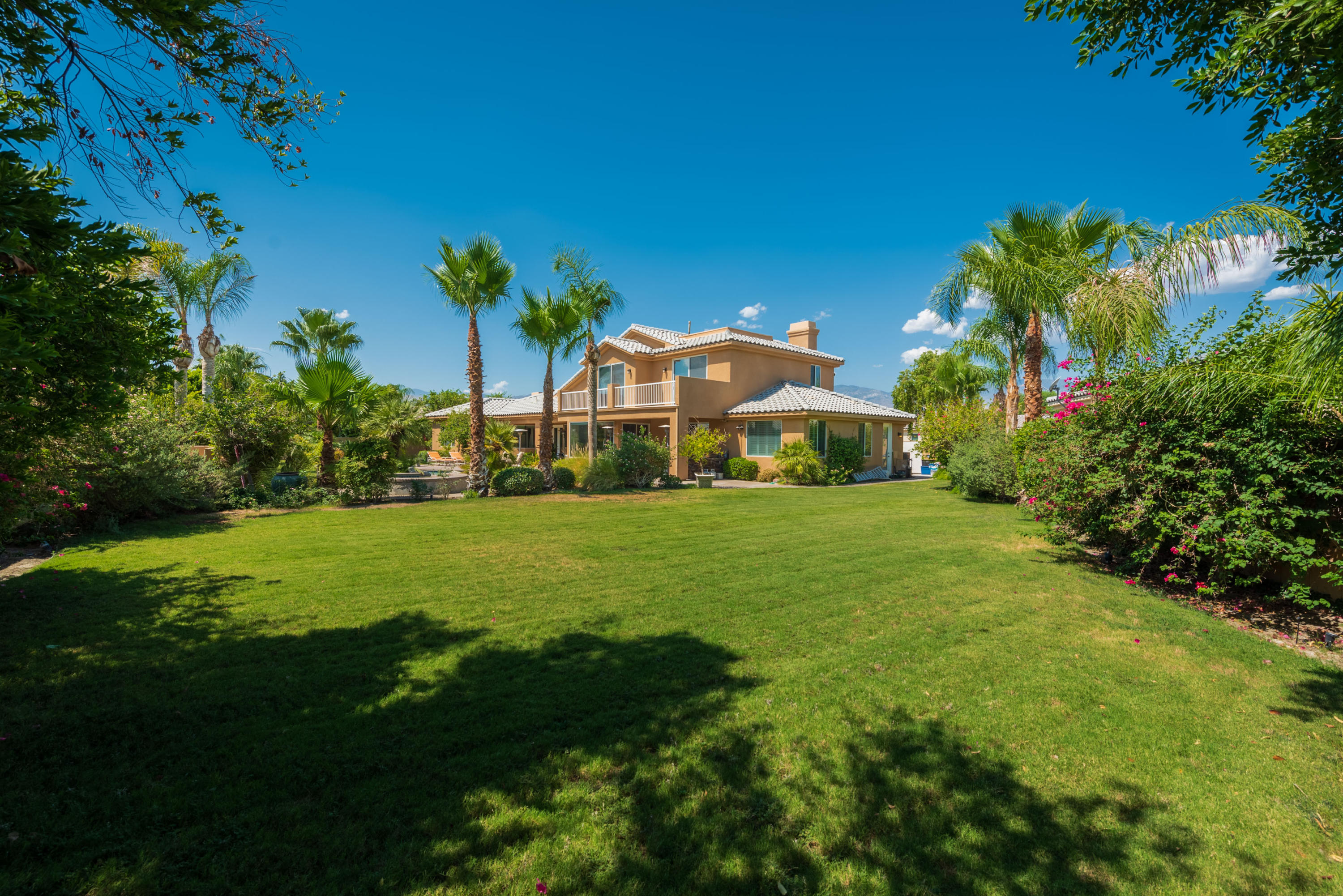 36 Killian Way Rancho Mirage, CA 92270 - Photo 34 of 44 Ample Area for Pets or Play