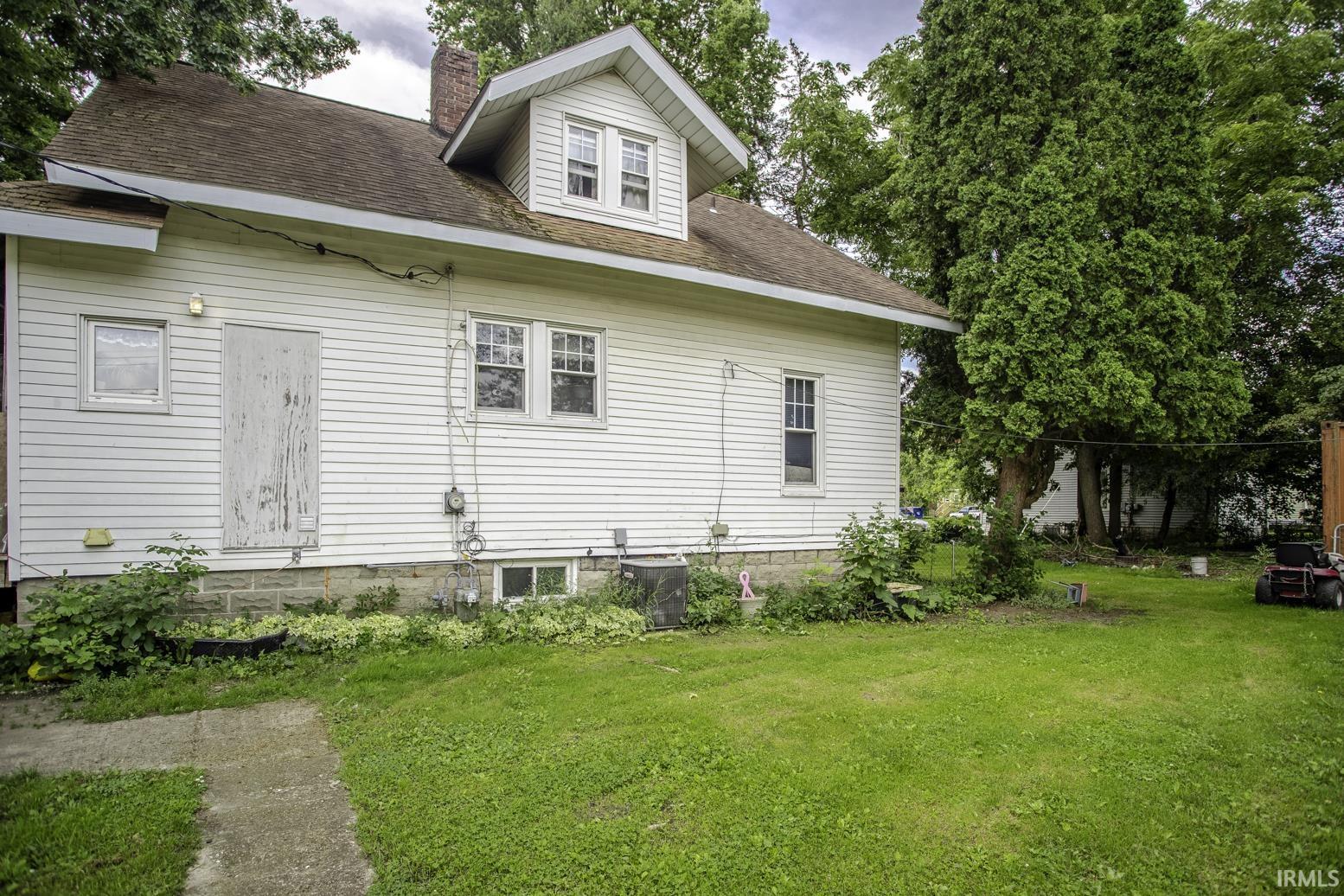 607 East 3rd Street Fowler, IN 47944 - Photo 14 of 18