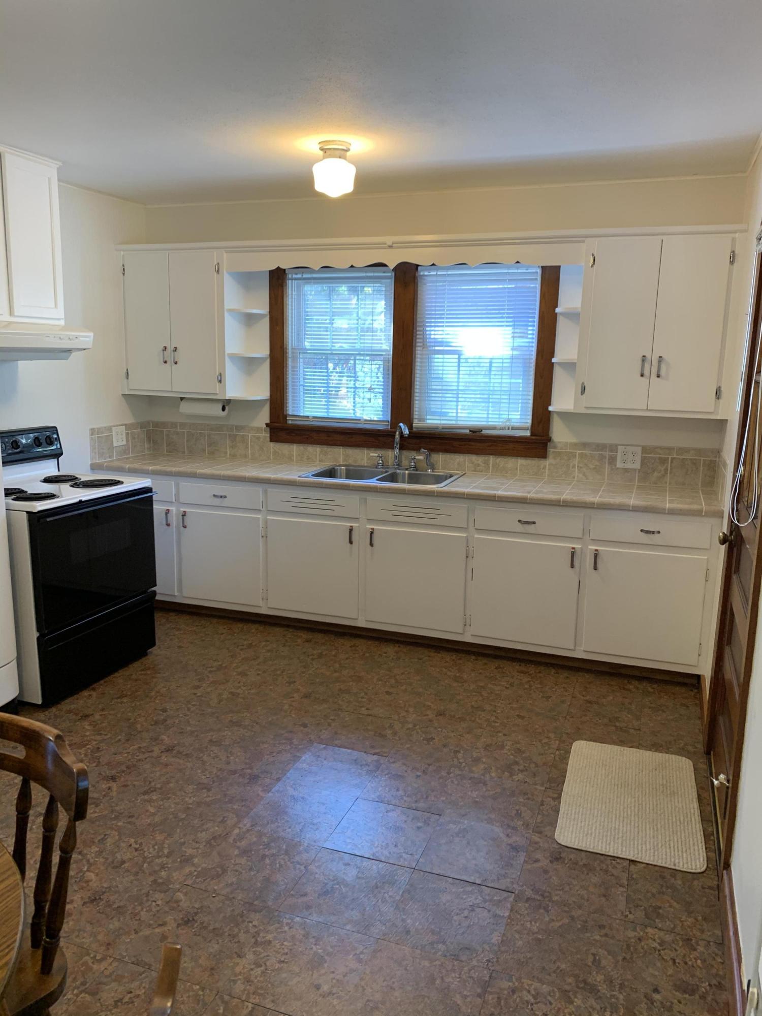 1243 Robinhood Road Greeneville, TN 37745 - Photo 11 of 33 IMG_8660