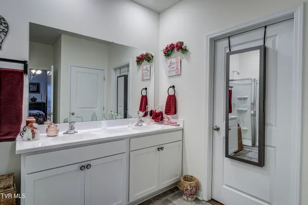 $405,000 | 5581 Wildlife Circle, Piney Flats, TN 37686