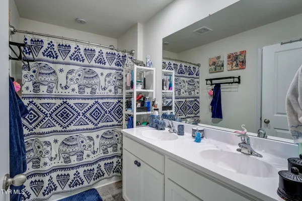 $405,000 | 5581 Wildlife Circle, Piney Flats, TN 37686