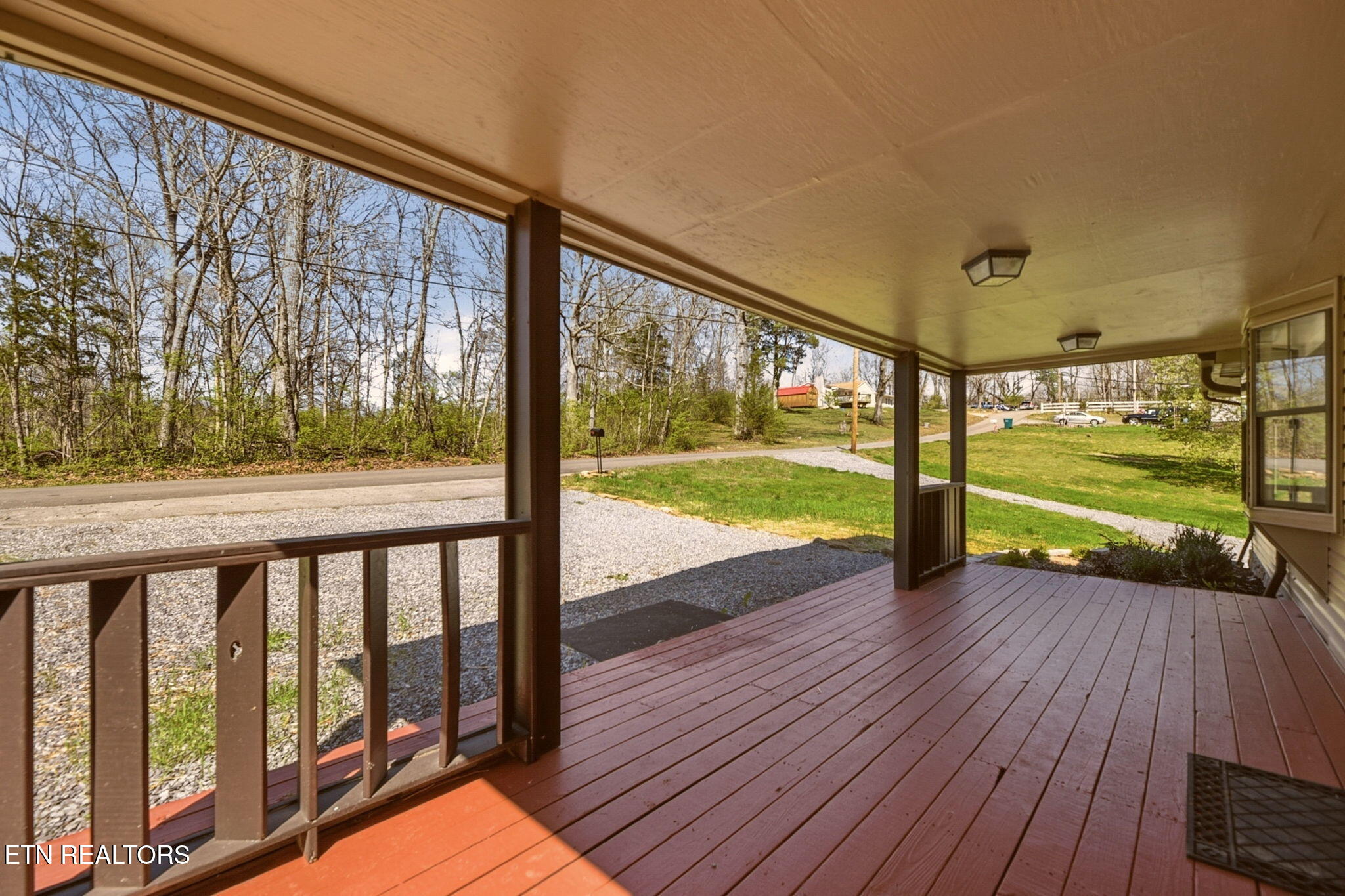1516 Smallman Road Knoxville, TN 37920 - Photo 4 of 20 4_Porch