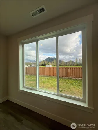 $839,990 | 596 Thompson Drive, Enumclaw, WA 98022